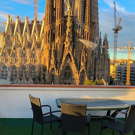 Absolute Sagrada Familia Apartment Barcelona Exterior photo