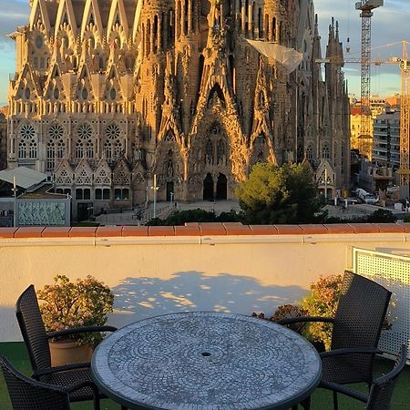Absolute Sagrada Familia Apartment Barcelona Exterior photo