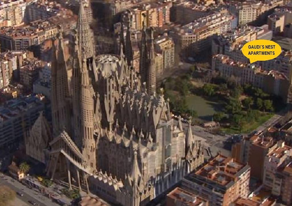 Absolute Sagrada Familia Apartment Barcelona Exterior photo